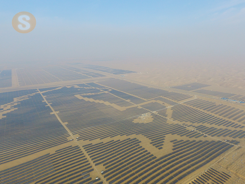 內(nèi)蒙古達(dá)拉特旗光伏發(fā)電應(yīng)用領(lǐng)跑者基地4號110MW