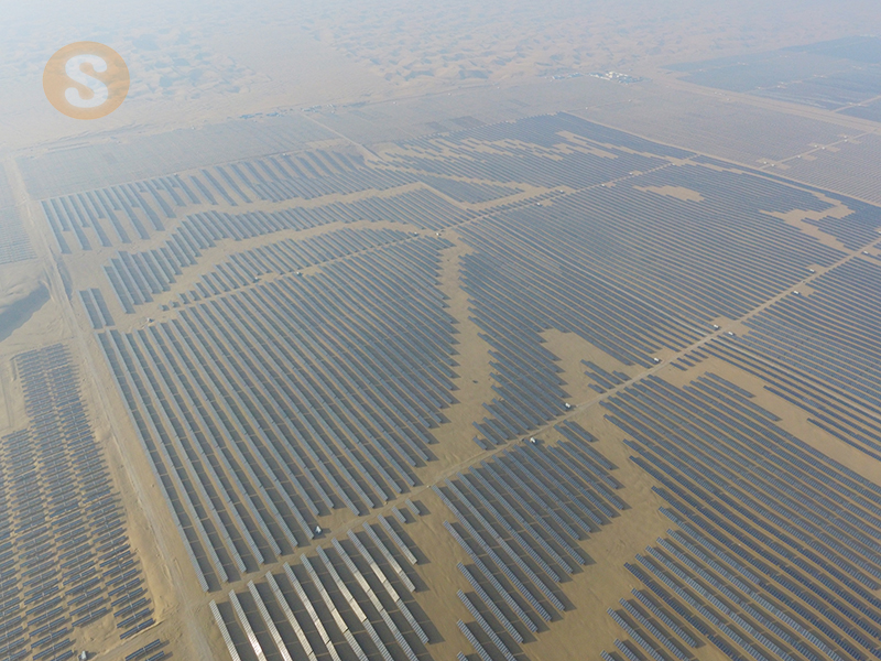 內(nèi)蒙古達(dá)拉特旗ソーラーエナジー発電応用リーダー基地4號110MW