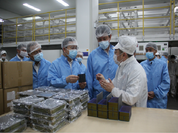 市委書(shū)記靳國(guó)衛(wèi)、市委副書(shū)記、代市長(zhǎng)王心宇到我司調(diào)研工作